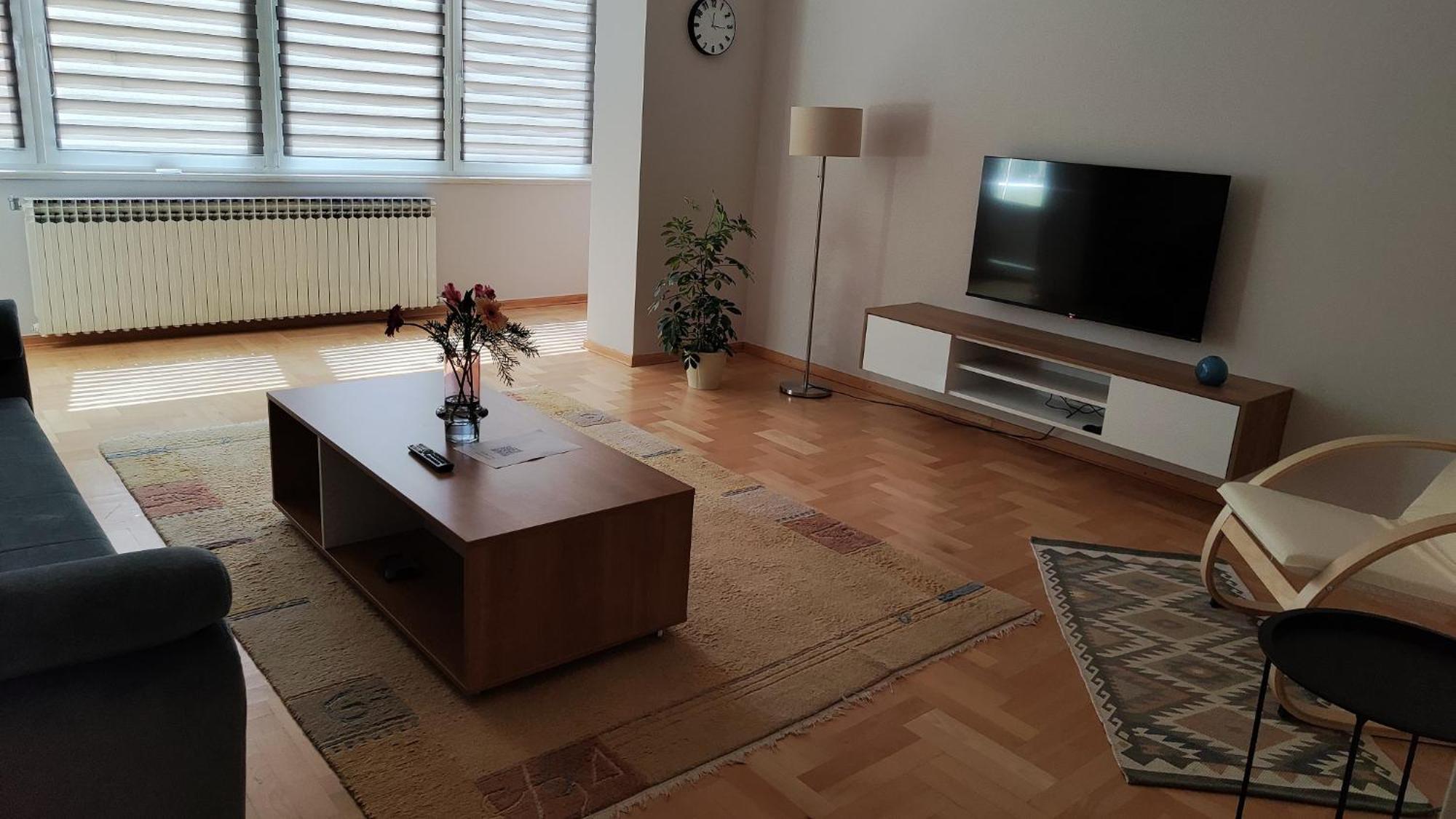 Nur Apartment